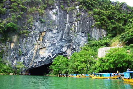 Tour Động Phong Nha - Động Thiên Đường - 1 Ngày